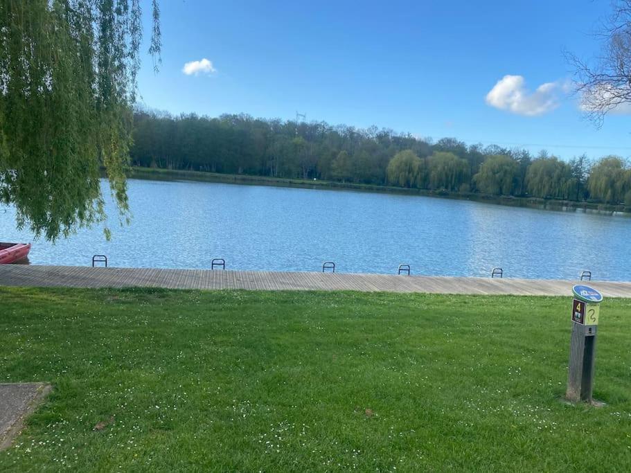 Appartement 2 Mesnils-sur-Iton Екстер'єр фото